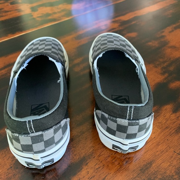 Vans - Picture 3 of 4